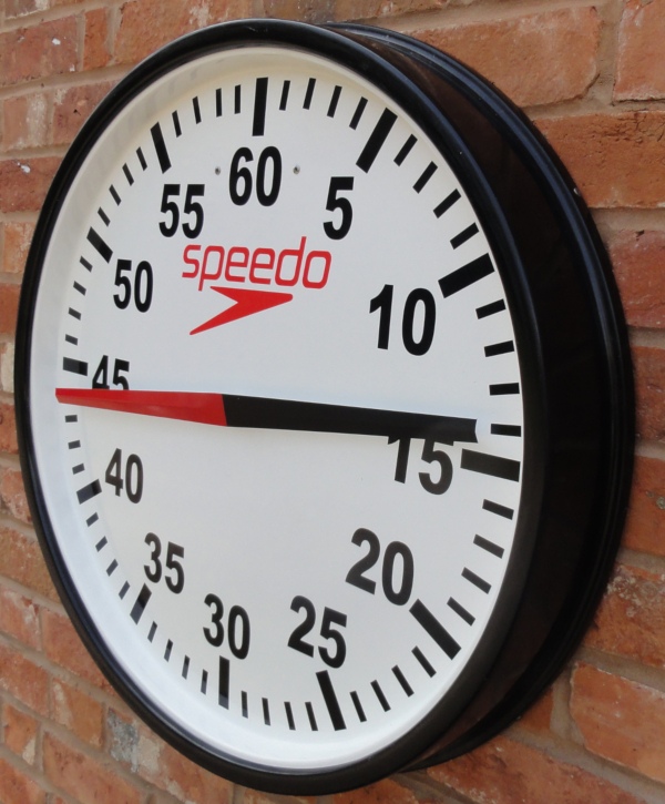 10 Speedo Round Cased Training Clock /External